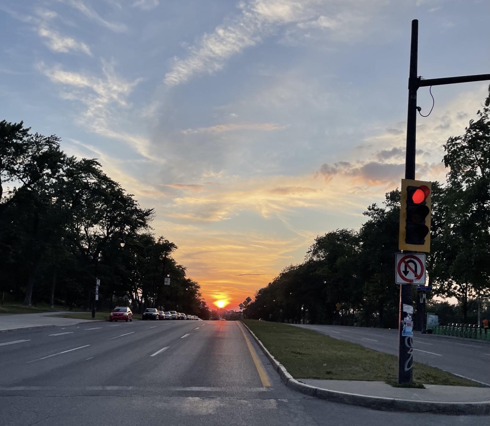 Park Avenue Sunset looking Montréal North towards the Sun